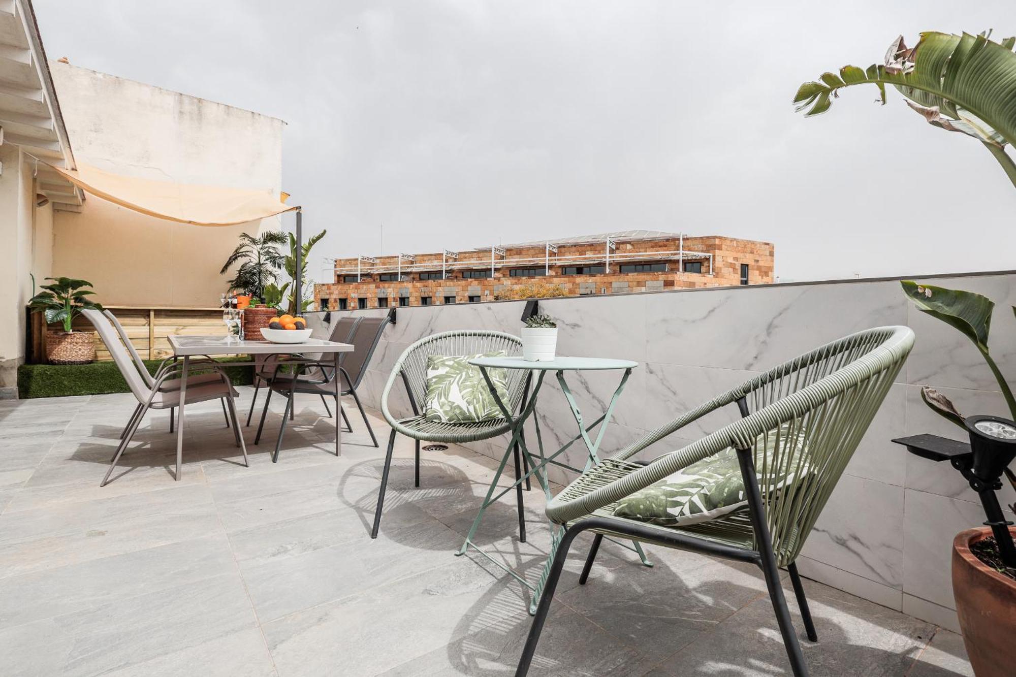 Fantastico Atico 2 Hab Y Gran Terraza Privada Apartman Sevilla Kültér fotó