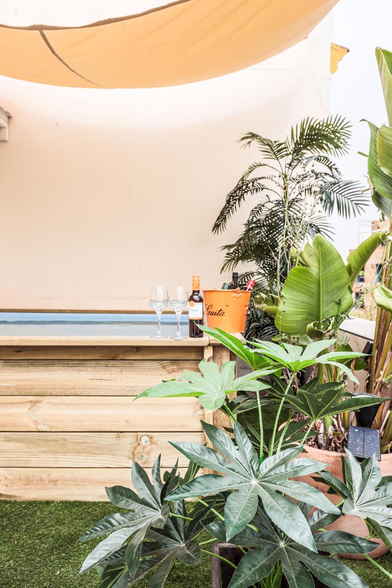 Fantastico Atico 2 Hab Y Gran Terraza Privada Apartman Sevilla Kültér fotó